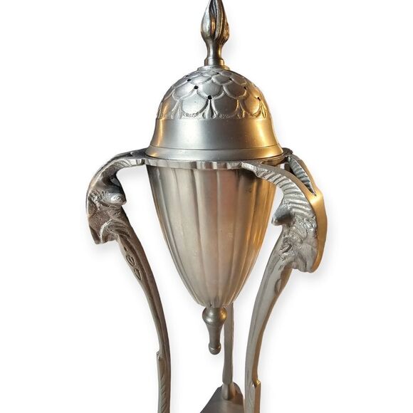 Vintage 1940’s Brass Neoclassical Mantle Piece 3-Goat Head Hoof Incense Burner - Picture 3 of 11